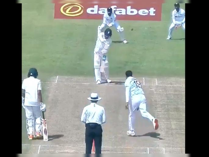 India vs County XI: Umesh Yadav pick two wickets in practice game, County Select XI 80/4, watch Video | India vs County XI: उमेश यादवच्या गोलंदाजीवर 'हा' फलंदाज नक्की कसा बाद झाला?; पहिल्यांदा तुमचाही चुकेल अंदाज, Video