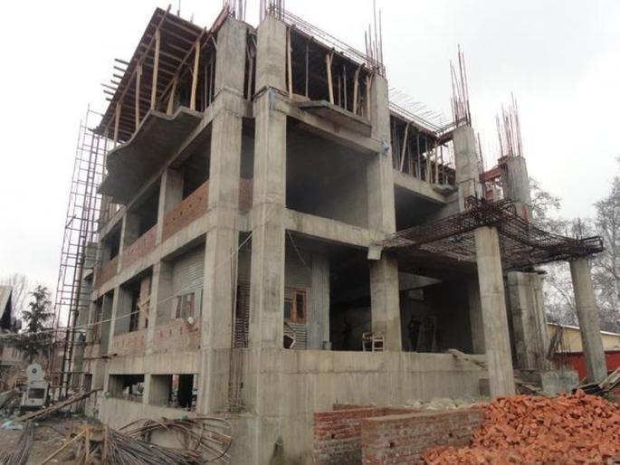 unauthorized constructions in the city; town planning department not take action | शहरात अनधिकृत बांधकामांचा सपाटा; नगररचना विभागाचा कानाडोळा unauthorized constructions in the city; town planning department not take action | शहरात अनधिकृत बांधकामांचा सपाटा; नगररचना विभागाचा कानाडोळा
