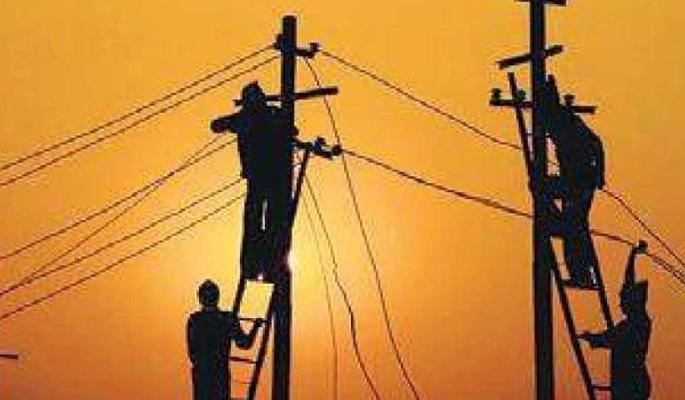 Unauthorized power supply to a neighbor can be costly | शेजाऱ्यास अनधिकृत वीजपुरवठा देणे पडू शकते महागात Unauthorized power supply to a neighbor can be costly | शेजाऱ्यास अनधिकृत वीजपुरवठा देणे पडू शकते महागात