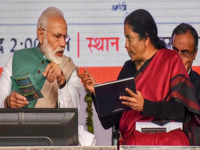 Government strategy to take surcharge on petrol and diesel | पाणीसंकटावर मात करण्यासाठी सरकारची रणनीती; पेट्रोल-डिझेलवर लावणार कर Government strategy to take surcharge on petrol and diesel | पाणीसंकटावर मात करण्यासाठी सरकारची रणनीती; पेट्रोल-डिझेलवर लावणार कर