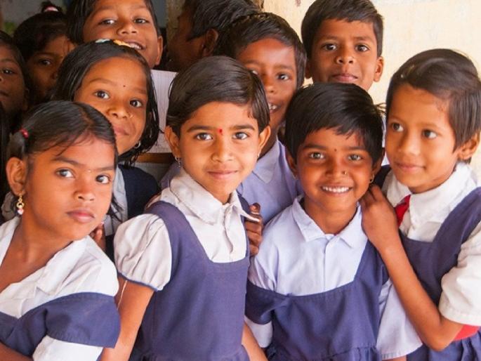 Dissatisfaction from parents as the quality of free uniforms in primary schools is also poor | नाही माप, मोफत गणवेशाचा ताप; कापडाचा दर्जाही हलका असल्याने पालकांमधून नाराजी Dissatisfaction from parents as the quality of free uniforms in primary schools is also poor | नाही माप, मोफत गणवेशाचा ताप; कापडाचा दर्जाही हलका असल्याने पालकांमधून नाराजी