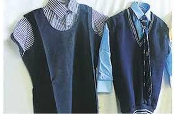 Waiting for the amount of free uniforms in washim | मोफत गणवेशाच्या रकमेची प्रतीक्षा कायम Waiting for the amount of free uniforms in washim | मोफत गणवेशाच्या रकमेची प्रतीक्षा कायम