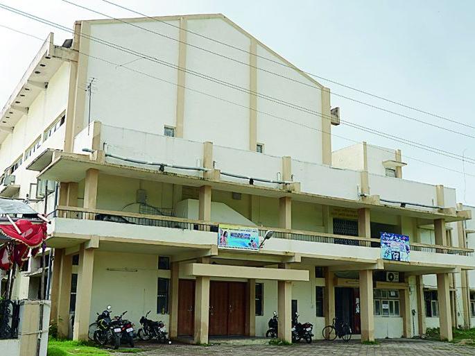 Mordern Gym of Nagpur University on lease | नागपूर विद्यापीठातील अत्याधुनिक ‘जिम’ भाडेतत्त्वावर Mordern Gym of Nagpur University on lease | नागपूर विद्यापीठातील अत्याधुनिक ‘जिम’ भाडेतत्त्वावर