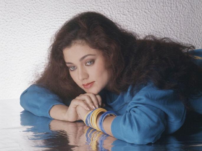 Birthday Special : ram teri ganga maili actress mandikini is yoga teacher affair with dawood ibrahim | Birthday Special : ‘त्या’ एका फोटोने बदलले मंदाकिनीचे आयुष्य, आता हे काम करते ही बोल्ड अभिनेत्री! Birthday Special : ram teri ganga maili actress mandikini is yoga teacher affair with dawood ibrahim | Birthday Special : ‘त्या’ एका फोटोने बदलले मंदाकिनीचे आयुष्य, आता हे काम करते ही बोल्ड अभिनेत्री!