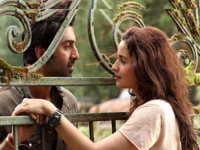Ranbir Kapoor-Alia Bhatt’s film Brahmastra advance booking on a positive note | Brahmastra advance booking : अन् बॉलिवूडच्या जीवात जीव आला...! ‘ब्रह्मास्त्र’ने रिलीजआधीच कमावले इतके कोटी!! Ranbir Kapoor-Alia Bhatt’s film Brahmastra advance booking on a positive note | Brahmastra advance booking : अन् बॉलिवूडच्या जीवात जीव आला...! ‘ब्रह्मास्त्र’ने रिलीजआधीच कमावले इतके कोटी!!