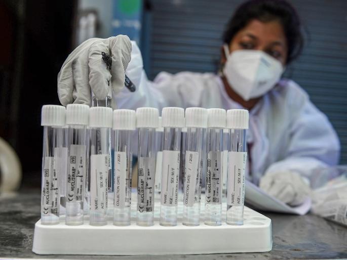 In Mumbai, treatment was started on 92 thousand 988 coronary arthritis and 22 thousand 540 patients | मुंबईत ९२ हजार ९८८ कोरोनाबाधित, २२ हजार ५४० रुग्णांवर उपचार सुरु In Mumbai, treatment was started on 92 thousand 988 coronary arthritis and 22 thousand 540 patients | मुंबईत ९२ हजार ९८८ कोरोनाबाधित, २२ हजार ५४० रुग्णांवर उपचार सुरु