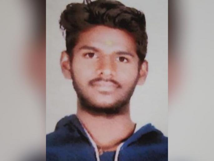 Dead bodies were found in three places in a rotten state on the same day | बापरे.. एकाच दिवशी आढळले तीन ठिकाणी कुजलेल्या अवस्थेत मृतदेह Dead bodies were found in three places in a rotten state on the same day | बापरे.. एकाच दिवशी आढळले तीन ठिकाणी कुजलेल्या अवस्थेत मृतदेह