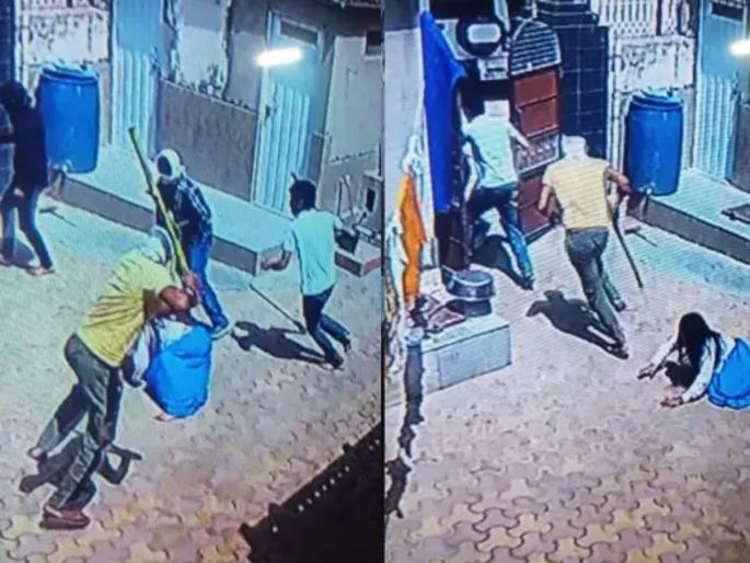 martyr wife beaten with sticks in mahendergarh of haryana viral video | Video - खळबळजनक! घरात घुसून शहीद जवानाच्या पत्नीला लाठ्याकाठ्यांनी बेदम मारहाण martyr wife beaten with sticks in mahendergarh of haryana viral video | Video - खळबळजनक! घरात घुसून शहीद जवानाच्या पत्नीला लाठ्याकाठ्यांनी बेदम मारहाण