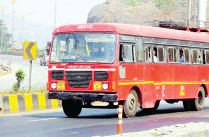 Diesel price hike hits ST; Rates higher than petrol | डिझेल दरवाढीची झळ बसतेय एसटीला; पेट्रोलपेक्षा अधिक दर