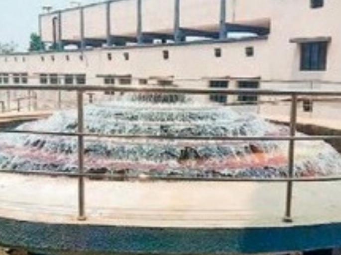 Contaminated water supply at the expense of citizens | दूषित पाण्याचा पुरवठा नागरिकांच्या जीवावर Contaminated water supply at the expense of citizens | दूषित पाण्याचा पुरवठा नागरिकांच्या जीवावर