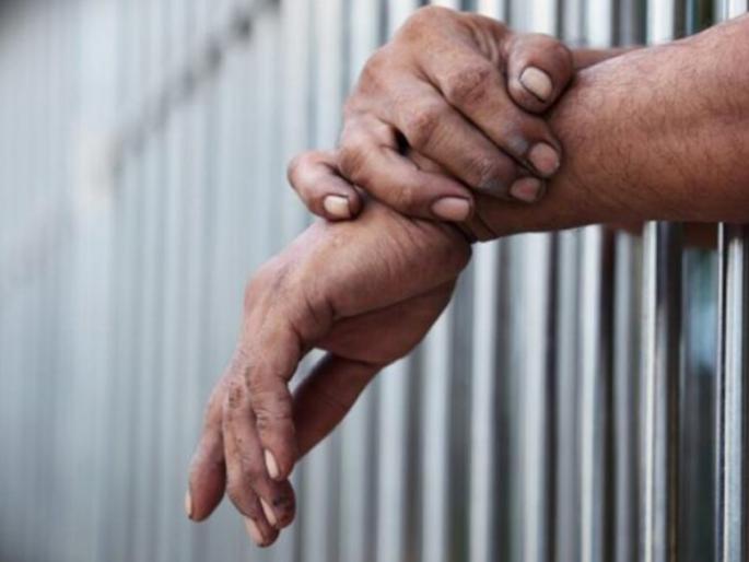 The role of jailors is played only by the guards in the jail in goa | सुरक्षेचा बट्ट्याबोळ :तुरुंगात चक्क गार्डच वठवतात जेलरांची भूमिका The role of jailors is played only by the guards in the jail in goa | सुरक्षेचा बट्ट्याबोळ :तुरुंगात चक्क गार्डच वठवतात जेलरांची भूमिका