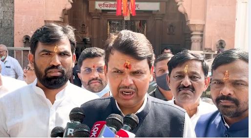 State Government insensitive to demands of ST employees; Devendra Fadnavis | एसटी कर्मचार्यांच्या मागण्यांबाबत राज्य सरकार असंवेदनशील; देवेंद्र फडणवीस State Government insensitive to demands of ST employees; Devendra Fadnavis | एसटी कर्मचार्यांच्या मागण्यांबाबत राज्य सरकार असंवेदनशील; देवेंद्र फडणवीस