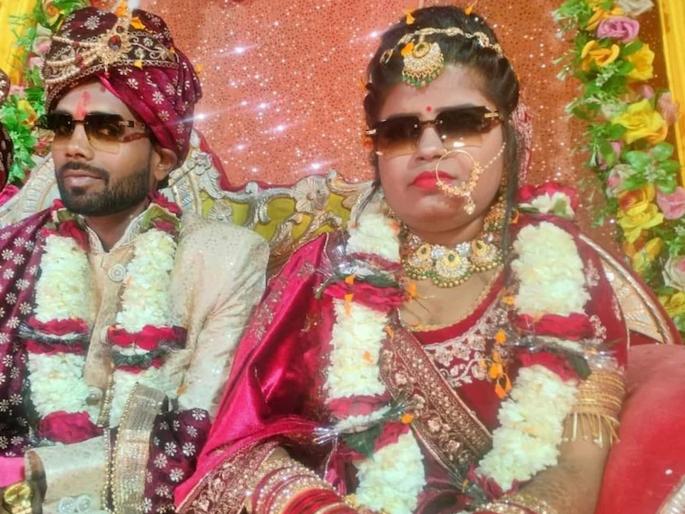 Uttar Pradesh Crime News: The bride did something like this on the night of her honeymoon, her husband and in-laws rushed to the police station. | मधुचंद्राच्या रात्री नववधूने केलं असं काही..., पती आणि सासरची मंडळी धावत पळत पोहोचली पोलीस ठाण्यात   Uttar Pradesh Crime News: The bride did something like this on the night of her honeymoon, her husband and in-laws rushed to the police station. | मधुचंद्राच्या रात्री नववधूने केलं असं काही..., पती आणि सासरची मंडळी धावत पळत पोहोचली पोलीस ठाण्यात