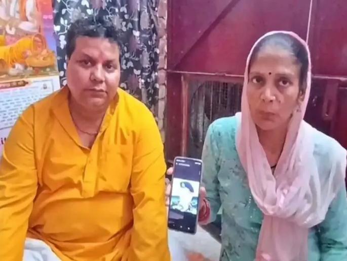 The excuse for the attack in Pahalgam was that the priest was robbed and his bank account was emptied by saying he wanted to perform puja. | पहलगाममधील हल्ल्याचं निमित्त, पूजा करायची असल्याचे सांगून पुजाऱ्याला गंडा, बँक खातं केलं साफ The excuse for the attack in Pahalgam was that the priest was robbed and his bank account was emptied by saying he wanted to perform puja. | पहलगाममधील हल्ल्याचं निमित्त, पूजा करायची असल्याचे सांगून पुजाऱ्याला गंडा, बँक खातं केलं साफ