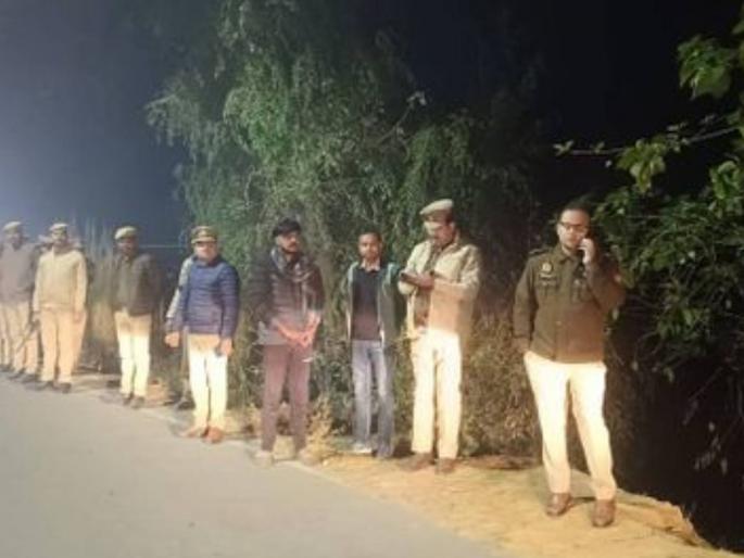 Uttar Pradesh Brother in law killed the lawyer kidnapped him in Scorpio car | वकिलाचे मेहुण्याने केले अपहरण, गाडीत बेदम मारहाण करत केली हत्या; हादरवणारं कारण समोर Uttar Pradesh Brother in law killed the lawyer kidnapped him in Scorpio car | वकिलाचे मेहुण्याने केले अपहरण, गाडीत बेदम मारहाण करत केली हत्या; हादरवणारं कारण समोर
