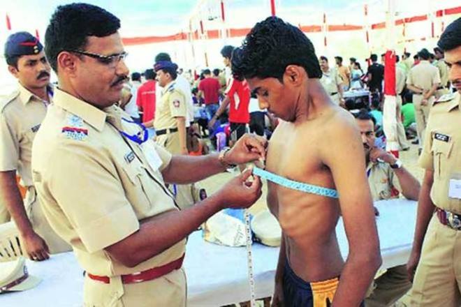 Recruitment of 12,538 police posts in the state, anil deshmukh | राज्यात केवळ 4 महिन्यात 12,538 जागांची पोलीस भरती, युवकांनो लागा तयारीला Recruitment of 12,538 police posts in the state, anil deshmukh | राज्यात केवळ 4 महिन्यात 12,538 जागांची पोलीस भरती, युवकांनो लागा तयारीला