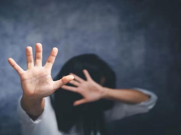 crime news Girl gang sexual assult Om tattoo removed with acid, forced to eat beef | भयंकर! मुलीवर सामूहिक अत्याचार, अ‍ॅसिडने 'ओम' टॅटू काढला, जबरदस्तीने गोमांस खायला दिले