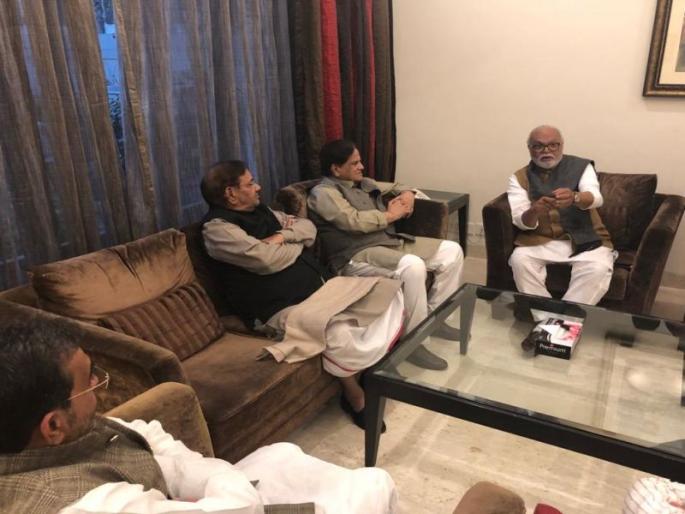 Chhagan Bhujbal played an important role in bringing the Upendra Kushwaha in the UPA | उपेंद्र कुशवाह यांना बिहारमधील महाआघाडीत आणण्यात छगन भुजबळ यांनी बजावली महत्त्वाची भूमिका Chhagan Bhujbal played an important role in bringing the Upendra Kushwaha in the UPA | उपेंद्र कुशवाह यांना बिहारमधील महाआघाडीत आणण्यात छगन भुजबळ यांनी बजावली महत्त्वाची भूमिका