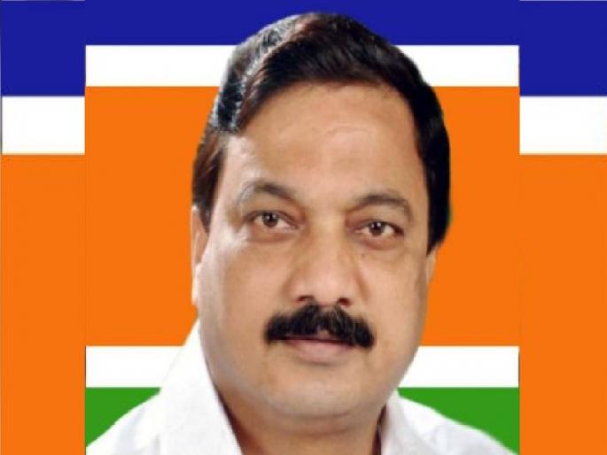 People's representatives neglect health facilities says MNS General Secretary Parashuram Uparkar | मलई खाता येणाऱ्या कामाकडेच लोकप्रतिनिधींचे लक्ष, परशुराम उपरकर यांचा गंभीर आरोप People's representatives neglect health facilities says MNS General Secretary Parashuram Uparkar | मलई खाता येणाऱ्या कामाकडेच लोकप्रतिनिधींचे लक्ष, परशुराम उपरकर यांचा गंभीर आरोप