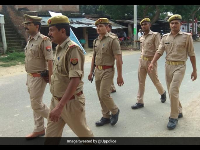 13-Year-Old Raped, Strangled In UP; Cops Deny , Tongue Cut | अमानुषतेचा कळस! 13 वर्षीय मुलीवर बलात्कार; डोळे फोडले अन् जीभही कापली 13-Year-Old Raped, Strangled In UP; Cops Deny , Tongue Cut | अमानुषतेचा कळस! 13 वर्षीय मुलीवर बलात्कार; डोळे फोडले अन् जीभही कापली