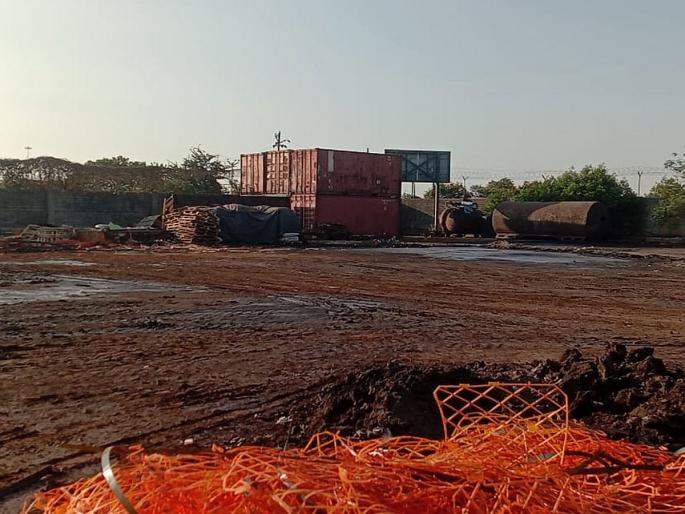 Raigad: Pollution board's inexcusable disregard for Khopta-Koprolit Globicon terminal stench | Raigad: खोपटा -कोप्रोलीत ग्लोबिकाँन टर्मिनलच्या दुर्गंधीकडे प्रदुषण मंडळाचे अक्षम्य दुर्लक्ष Raigad: Pollution board's inexcusable disregard for Khopta-Koprolit Globicon terminal stench | Raigad: खोपटा -कोप्रोलीत ग्लोबिकाँन टर्मिनलच्या दुर्गंधीकडे प्रदुषण मंडळाचे अक्षम्य दुर्लक्ष