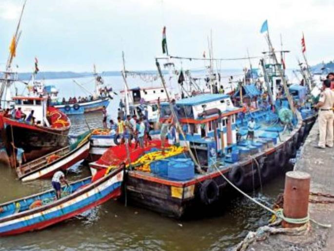Uran Fish export companies cheated fishermen of crores | मासळी निर्यातदार कंपन्यांनी घातला कोट्यवधींचा गंडा; ऐन होळीत मच्छीमारांवर आर्थिक संकट Uran Fish export companies cheated fishermen of crores | मासळी निर्यातदार कंपन्यांनी घातला कोट्यवधींचा गंडा; ऐन होळीत मच्छीमारांवर आर्थिक संकट