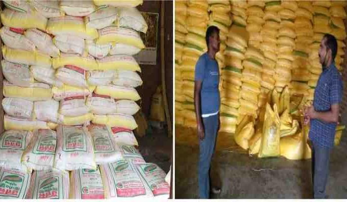 Selling fertilizer at a higher rate to a dummy customer; Sting operation of Solapur District Superintendent of Agriculture | डमी ग्राहकाला अधिक दराने खत विक्री; सोलापूर जिल्हा अधीक्षक कृषी अधिकाऱ्यांचे स्टिंग ऑपरेशन Selling fertilizer at a higher rate to a dummy customer; Sting operation of Solapur District Superintendent of Agriculture | डमी ग्राहकाला अधिक दराने खत विक्री; सोलापूर जिल्हा अधीक्षक कृषी अधिकाऱ्यांचे स्टिंग ऑपरेशन