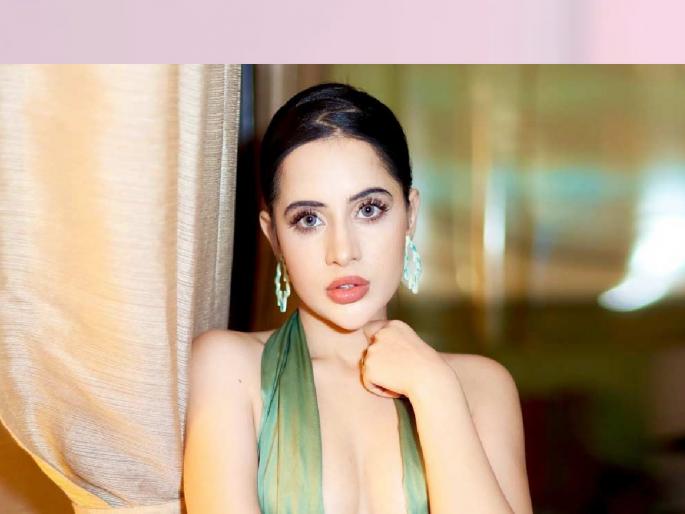 bollywood actress urfi javed goes topless again posted semi nude video of herself check it out | Reels बनवण्यासाठी उर्फीने काढले कपडे; व्हिडिओ पाहून चाहत्यांनी दिले सल्ले, Video Viral bollywood actress urfi javed goes topless again posted semi nude video of herself check it out | Reels बनवण्यासाठी उर्फीने काढले कपडे; व्हिडिओ पाहून चाहत्यांनी दिले सल्ले, Video Viral