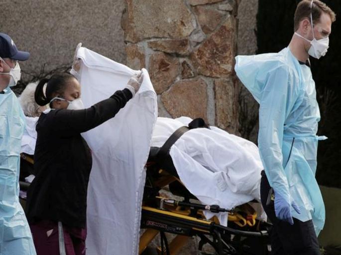 US Disaster Response Agency Seeks 1 lakh Body Bags as Coronavirus Death Toll Rises in Country kkg | CoronaVirus: अमेरिकेत तब्बल १ लाख जणांचा जाणार बळी? 'त्या' एका ऑर्डरनं चिंता वाढली US Disaster Response Agency Seeks 1 lakh Body Bags as Coronavirus Death Toll Rises in Country kkg | CoronaVirus: अमेरिकेत तब्बल १ लाख जणांचा जाणार बळी? 'त्या' एका ऑर्डरनं चिंता वाढली