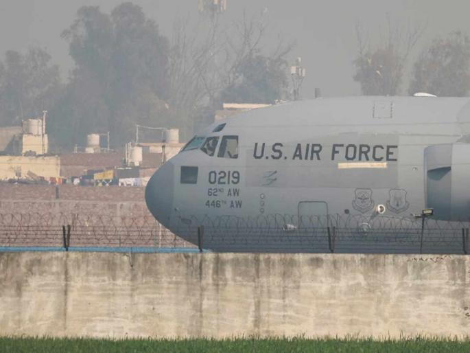 Tortured in US detention camp Deportee tells horrific story | "पगडी काढून डब्यात फेकली..."; शीख तरुणांनी सांगितला अमेरिकेतला भयानक अनुभव Tortured in US detention camp Deportee tells horrific story | "पगडी काढून डब्यात फेकली..."; शीख तरुणांनी सांगितला अमेरिकेतला भयानक अनुभव