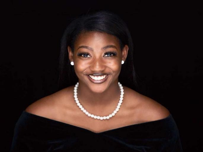 US teen gets accepted to 50 colleges for admission awarded Rs 8 crore in scholarships | 'या' तरूणीला ५० कॉलेजांमधून प्रवेशासाठी आमंत्रण, ८ कोटी रूपयांची स्कॉलरशिप! US teen gets accepted to 50 colleges for admission awarded Rs 8 crore in scholarships | 'या' तरूणीला ५० कॉलेजांमधून प्रवेशासाठी आमंत्रण, ८ कोटी रूपयांची स्कॉलरशिप!