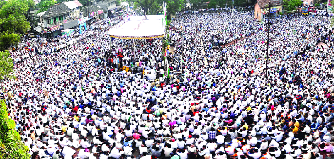  ... but it would be difficult to face sadbhavas | ...तर सदाभाऊंना तोंड दाखविणे होईल अवघड