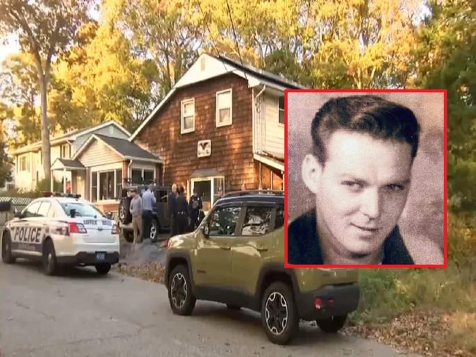 Father suddenly disappeared; Son found his body in his own house after 62 years, what exactly happened..? | अचानक बेपत्ता झाले वडील; 62 वर्षांनंतर मुलाला त्याच्यांच घरात सापडला मृतदेह, नेमकं काय झालं..? Father suddenly disappeared; Son found his body in his own house after 62 years, what exactly happened..? | अचानक बेपत्ता झाले वडील; 62 वर्षांनंतर मुलाला त्याच्यांच घरात सापडला मृतदेह, नेमकं काय झालं..?