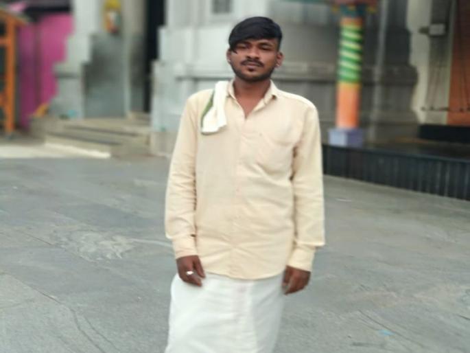 Bengaluru : 20-year-old man allegedly tried to set ablaze his mother for not giving him money to buy alcohol | दारूसाठी पैसे दिले नाहीत; मुलानं केला आईला जिवंत जाळण्याचा प्रयत्न Bengaluru : 20-year-old man allegedly tried to set ablaze his mother for not giving him money to buy alcohol | दारूसाठी पैसे दिले नाहीत; मुलानं केला आईला जिवंत जाळण्याचा प्रयत्न