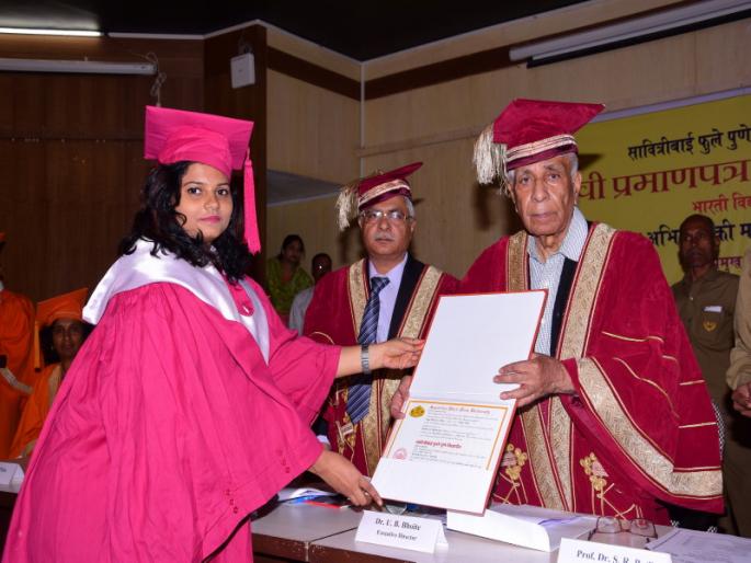 Men's fields are empowered by women: Dr. Uttamrao Bhoite | पुरुषांची क्षेत्रे महिलांकडून काबीज : डॉ.उत्तमराव भोईटे 