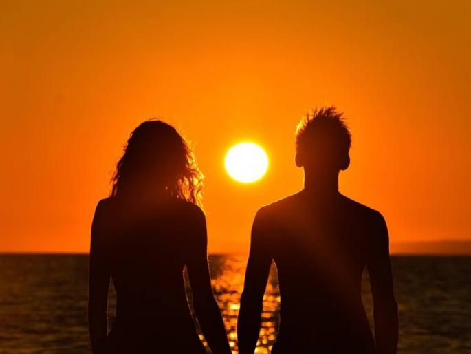 family did not approve of the relationship after staying in the hotel for 3 days, the young man and woman took the extreme step | कुटुंबीयांना नाते मान्य नव्हते, ३ दिवस हॉटेलमध्ये राहिल्यानंतर तरुण, तरुणीने उचलले टोकाच पाऊल family did not approve of the relationship after staying in the hotel for 3 days, the young man and woman took the extreme step | कुटुंबीयांना नाते मान्य नव्हते, ३ दिवस हॉटेलमध्ये राहिल्यानंतर तरुण, तरुणीने उचलले टोकाच पाऊल