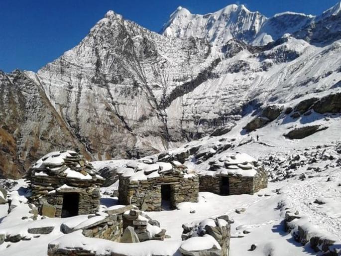 Must visit uttarakhand mysterious roopkund or kankal zeel or skeleton lake | सोलो ट्रेकिंग आणि अ‍ॅडव्हेंचर्ससाठी बेस्ट आहे उत्तराखंडमधील 'रूपकुंड'