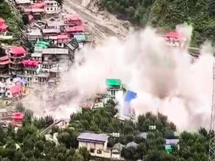 More than 100 people missing in Uttarkashi's Dharali; 400 rescued, 300 pilgrims safe | उत्तरकाशीच्या धरालीत १००हून अधिक लोक बेपत्ता; ४०० जणांना वाचवले, ३०० यात्रेकरू सुरक्षित