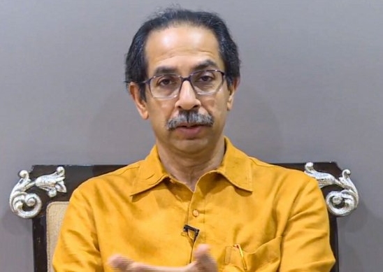 BJP leader Prasad Lad has now challenged Shiv Sena. | "शिवसेनेत हिंमत असेल तर, औरंगजेबाची कबर उखडून दाखवा; मी स्वत: त्यांच्याबरोबर येण्यास तयार" BJP leader Prasad Lad has now challenged Shiv Sena. | "शिवसेनेत हिंमत असेल तर, औरंगजेबाची कबर उखडून दाखवा; मी स्वत: त्यांच्याबरोबर येण्यास तयार"