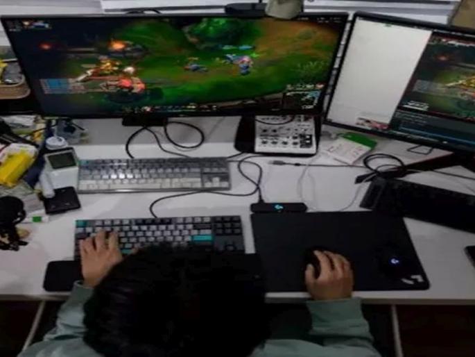 Gamer earning 36 lakh : Meet the gamer who is earning 36 lakh rupees per month by live streaming in south korea | Gamer earning 36 lakh : भारीच! अख्खा दिवस घरात बसून खेळतो गेम अन् पठ्ठ्या महिन्याला घेतोय ३६ लाखांची कमाई Gamer earning 36 lakh : Meet the gamer who is earning 36 lakh rupees per month by live streaming in south korea | Gamer earning 36 lakh : भारीच! अख्खा दिवस घरात बसून खेळतो गेम अन् पठ्ठ्या महिन्याला घेतोय ३६ लाखांची कमाई