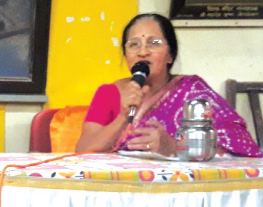 Youth should enlist in the army for defense - Anuradha Gore | देशरक्षणासाठी तरुणांनी सैन्यात भरती व्हावे - अनुराधा गोरे Youth should enlist in the army for defense - Anuradha Gore | देशरक्षणासाठी तरुणांनी सैन्यात भरती व्हावे - अनुराधा गोरे