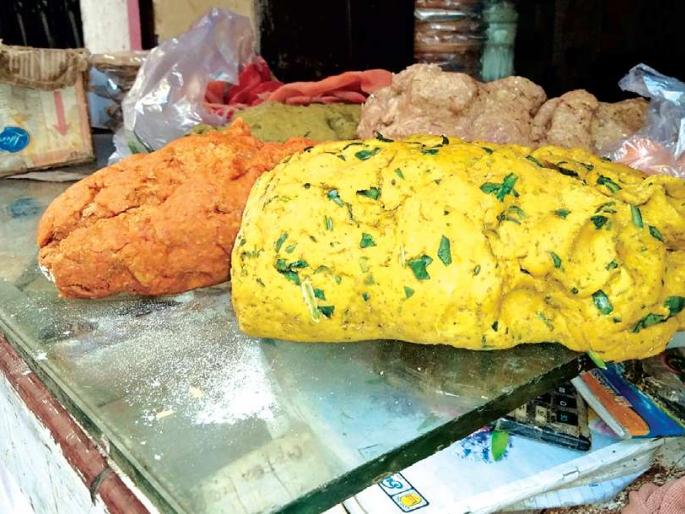 Danger to citizens due to adulterated foods; Food and Drug Administration rules | भेसळयुक्त खाद्यपदार्थांमुळे नागरिकांना धोका; अन्न व औषध प्रशासनाचे नियम धाब्यावर