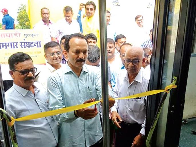 Launch of station bus from Suncity; Mayor resumes service | सनसिटी ते स्टेशन बसचा शुभारंभ; महापौरांच्या हस्ते पुन्हा सेवा सुरू