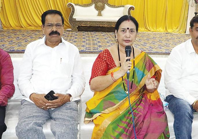 Give Ambernath Assembly Constituency to BJP; Core Committee Demand | अंबरनाथ विधानसभा मतदारसंघ भाजपला द्या; कोअर कमिटीची मागणी Give Ambernath Assembly Constituency to BJP; Core Committee Demand | अंबरनाथ विधानसभा मतदारसंघ भाजपला द्या; कोअर कमिटीची मागणी