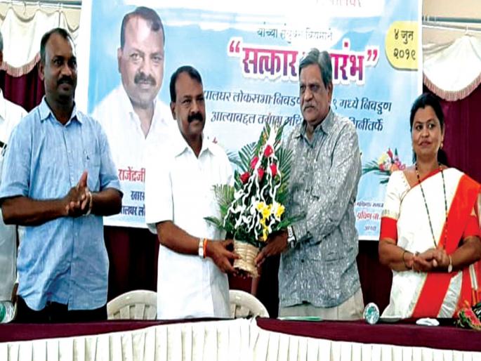 Fishermen's contribution in my victory - MP Rajendra Gavit | माझ्या विजयात मच्छीमारांचा वाटा - खासदार राजेंद्र गावित Fishermen's contribution in my victory - MP Rajendra Gavit | माझ्या विजयात मच्छीमारांचा वाटा - खासदार राजेंद्र गावित
