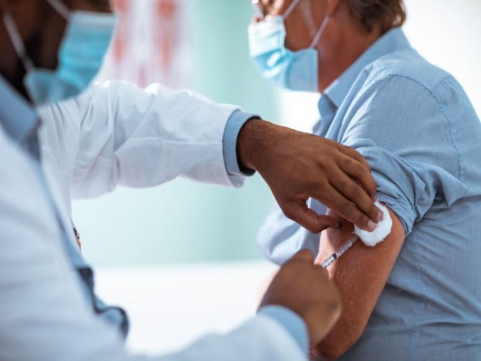 Corona vaccine : Vaccines will also be available in private hospitals in Pune; Municipal Corporation to increase capacity up to 5 thousand | Corona vaccine : पुण्यातही मिळणार खासगी रुग्णालयांमध्ये लस; महापालिका वाढविणार 5 हजारांपर्यंत क्षमता Corona vaccine : Vaccines will also be available in private hospitals in Pune; Municipal Corporation to increase capacity up to 5 thousand | Corona vaccine : पुण्यातही मिळणार खासगी रुग्णालयांमध्ये लस; महापालिका वाढविणार 5 हजारांपर्यंत क्षमता
