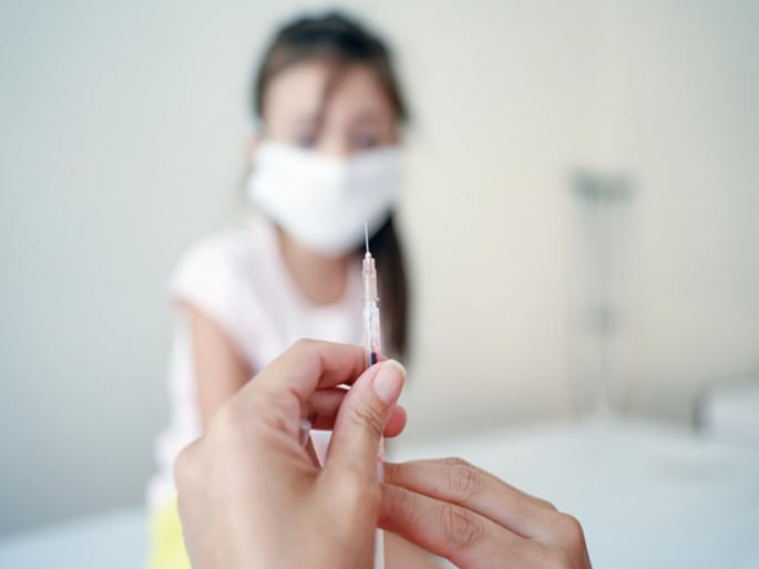 Corona Vaccine : 'Special' children neglected in Pune due to vaccination; The stress of caring for children | Corona Vaccine : पुण्यात लसीकरणापासून ‘विशेष’ मुले उपेक्षितच; मुलांची काळजी घेण्याचा ताण Corona Vaccine : 'Special' children neglected in Pune due to vaccination; The stress of caring for children | Corona Vaccine : पुण्यात लसीकरणापासून ‘विशेष’ मुले उपेक्षितच; मुलांची काळजी घेण्याचा ताण