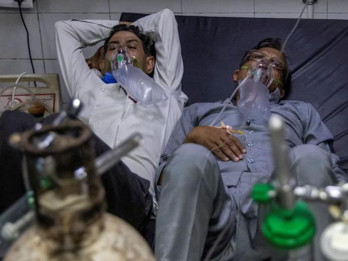 Coronavirus news Vadodara Reports Rising Cases Of Nasal Aspergillosis After Black Fungus | ब्लॅक, व्हाईट, यलो फंगसनंतर आता नवं संकट; आठ रुग्ण आढळल्यानं चिंतेत भर Coronavirus news Vadodara Reports Rising Cases Of Nasal Aspergillosis After Black Fungus | ब्लॅक, व्हाईट, यलो फंगसनंतर आता नवं संकट; आठ रुग्ण आढळल्यानं चिंतेत भर