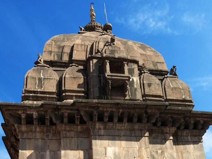 corona virus: Special precaution against corona virus in Vaidyanath temple | corona virus : वैद्यनाथ मंदिरात कोरोनाच्या पार्श्वभूमीवर स्वच्छतेबाबत विशेष खबरदारी corona virus: Special precaution against corona virus in Vaidyanath temple | corona virus : वैद्यनाथ मंदिरात कोरोनाच्या पार्श्वभूमीवर स्वच्छतेबाबत विशेष खबरदारी