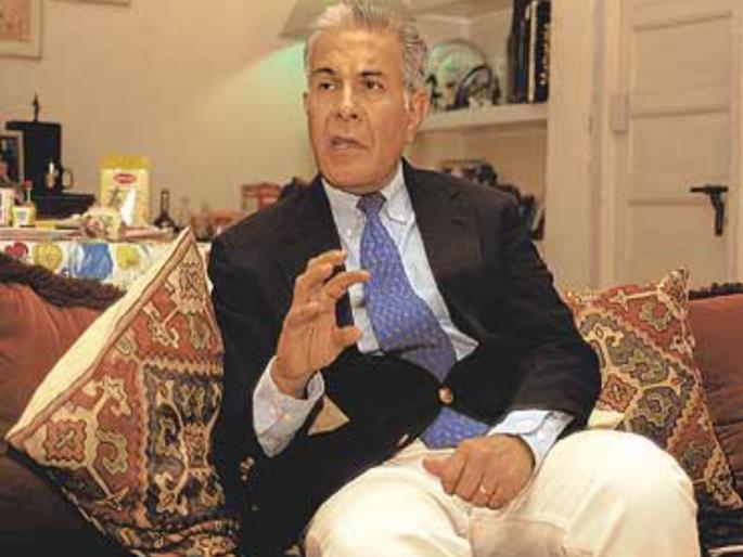 Everyone in the administration should think whether they are serving the people or the government, says the country's first Information Commissioner | प्रशासनातील प्रत्येकाने आपण जनसेवा करतोय की शासन? याचा विचार करावा, देशाच्या पहिल्या माहिती आयुक्तांचे मत Everyone in the administration should think whether they are serving the people or the government, says the country's first Information Commissioner | प्रशासनातील प्रत्येकाने आपण जनसेवा करतोय की शासन? याचा विचार करावा, देशाच्या पहिल्या माहिती आयुक्तांचे मत